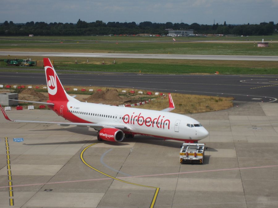 Avion Air Berlin sur le tarmac